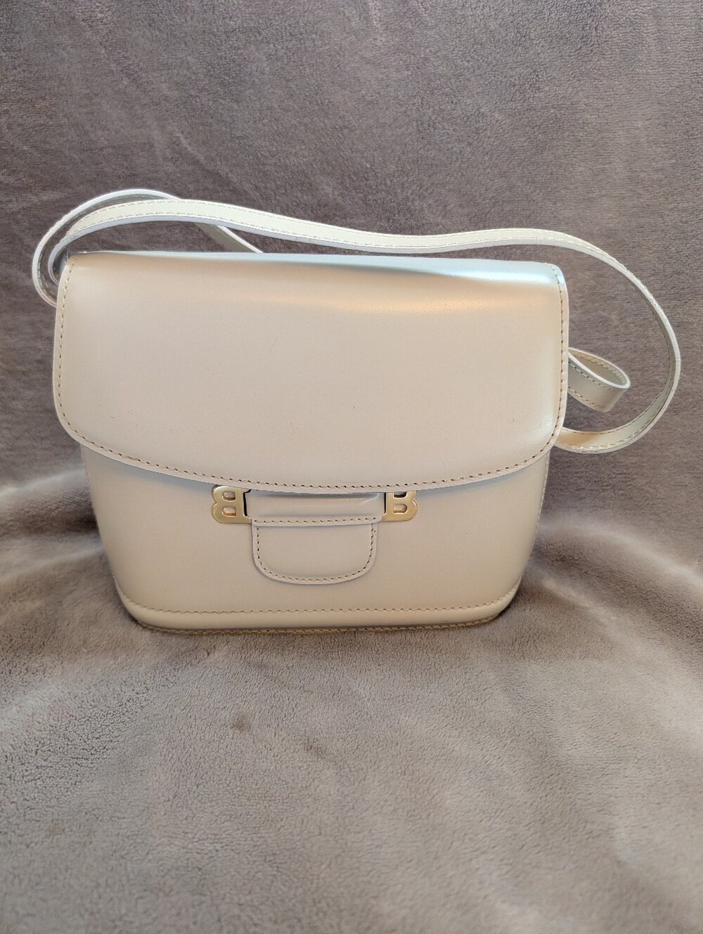 Bally Cream Leather Crossbody with Gold Hardware